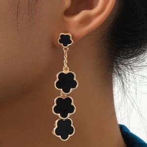 Black clover cascade dangle earrings hypoallergenic alloy gold tone St. Paddy’s